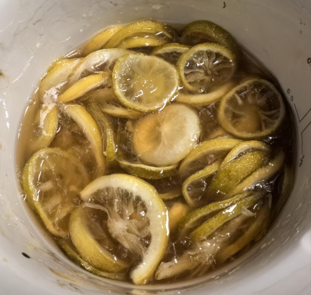 【电饭煲冰糖炖柠檬】