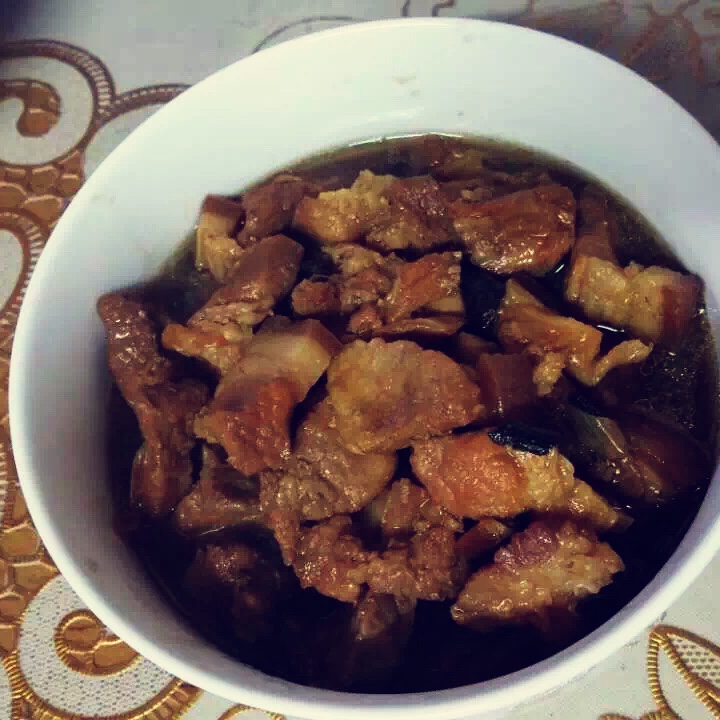 不焯水不放油的家常红烧肉