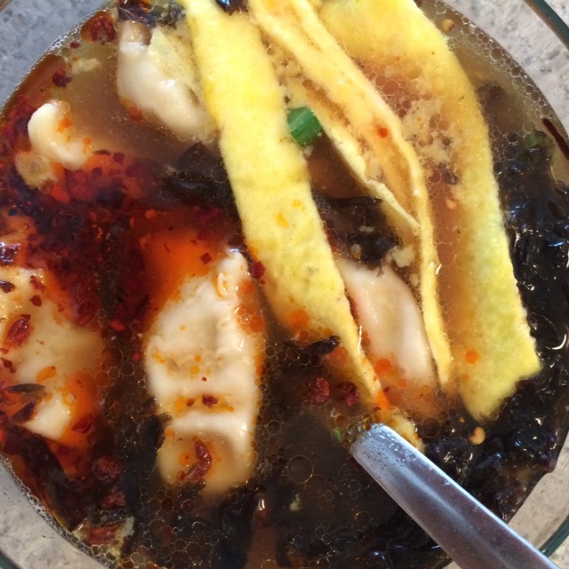 酸汤水饺