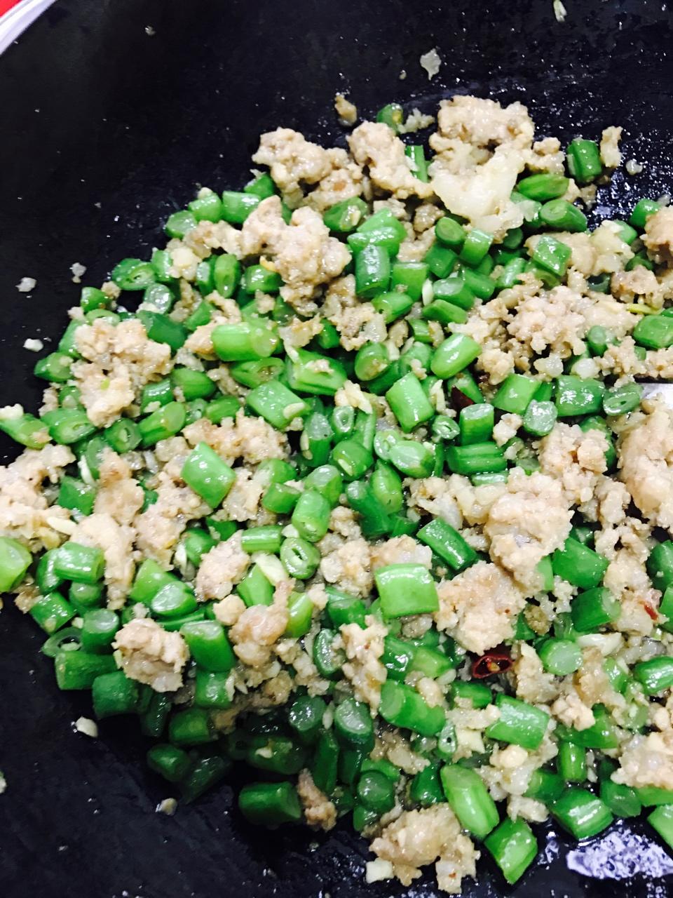 肉沫豆角下饭菜
