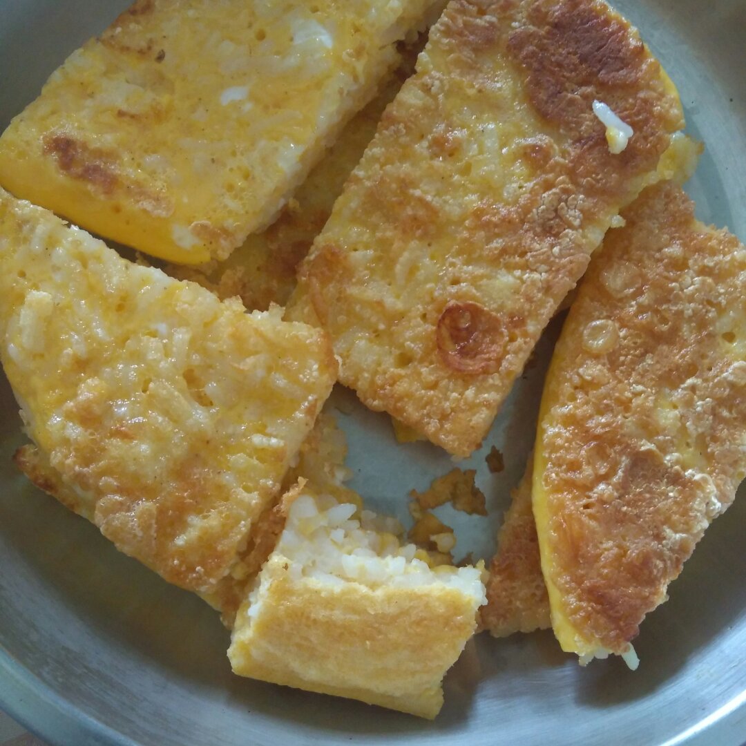 鸡蛋米饭饼——上班族快手早餐