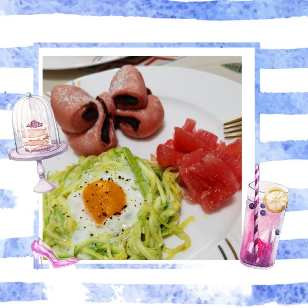 营养美味的西葫芦抱蛋