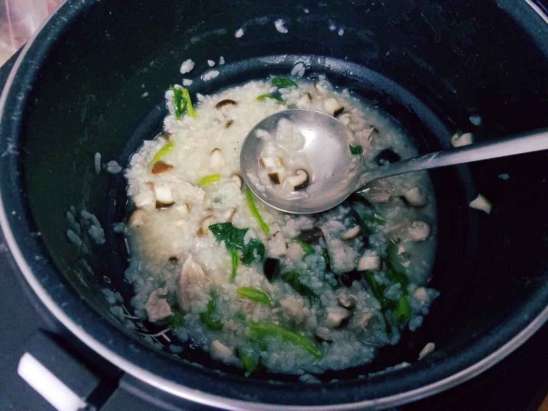 十五分钟快手之香滑皮蛋瘦肉粥(附五分钟电饭煲电压力锅更快捷方法)