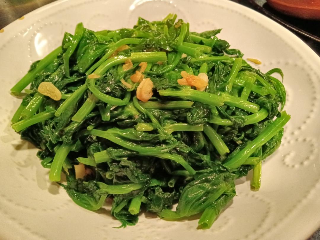 蒜蓉炒荷兰豆苗