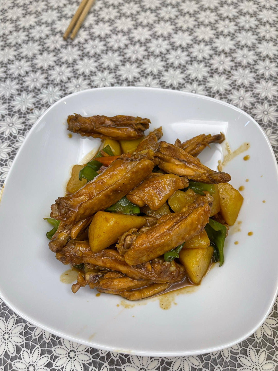 好吃到原地爆炸的黄焖鸡