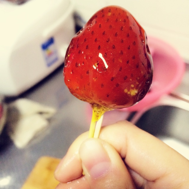 草莓冰糖葫芦儿