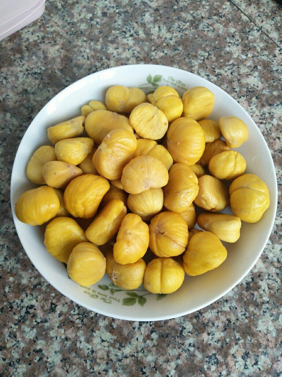 巧剥板栗皮的方法