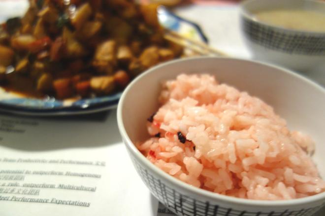 粉红米饭的做法