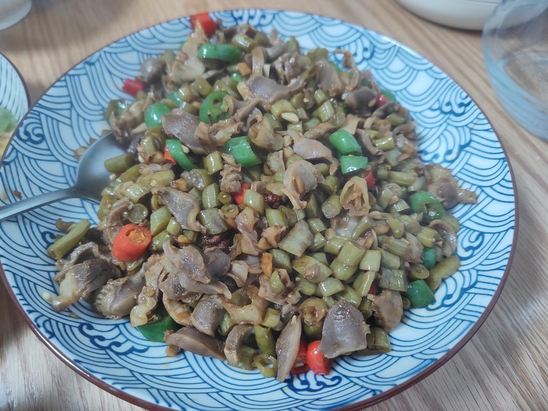㊙️又香又辣又酸爽‼️酸辣鸡胗花‼️超级下饭