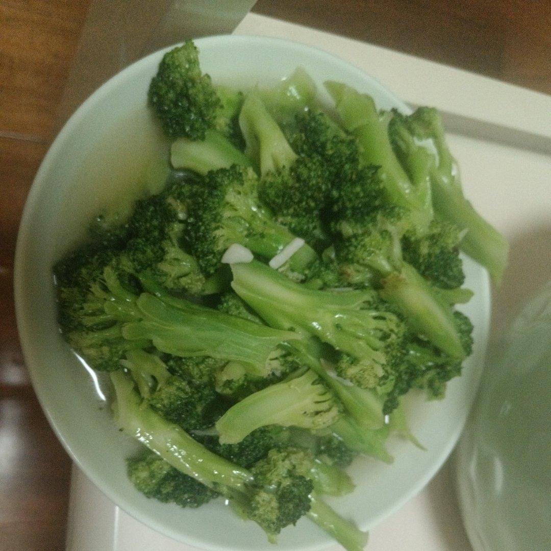 清炒青花菜（西兰花）