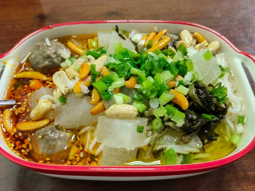 改良版的家庭自制桂林米粉