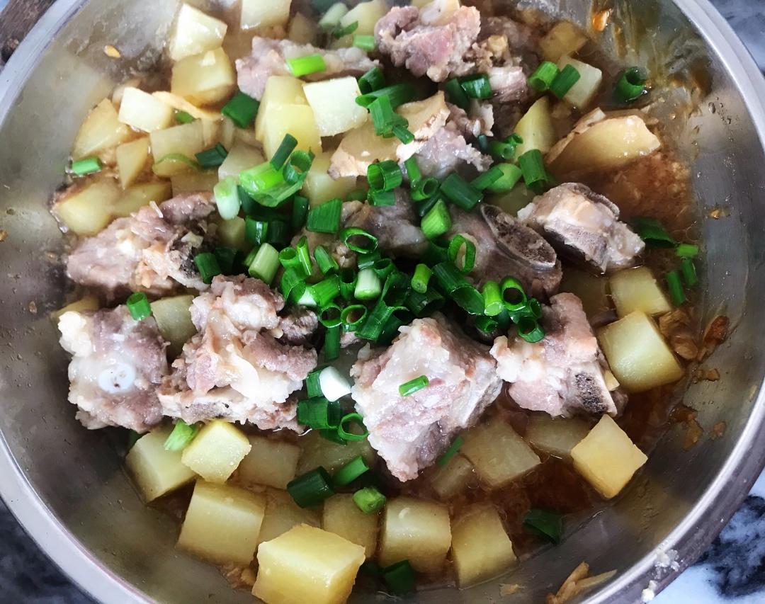 土豆蒸排骨，健康美味不油腻！#森歌小厨