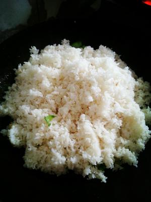 蚕豆焖饭的做法 步骤5