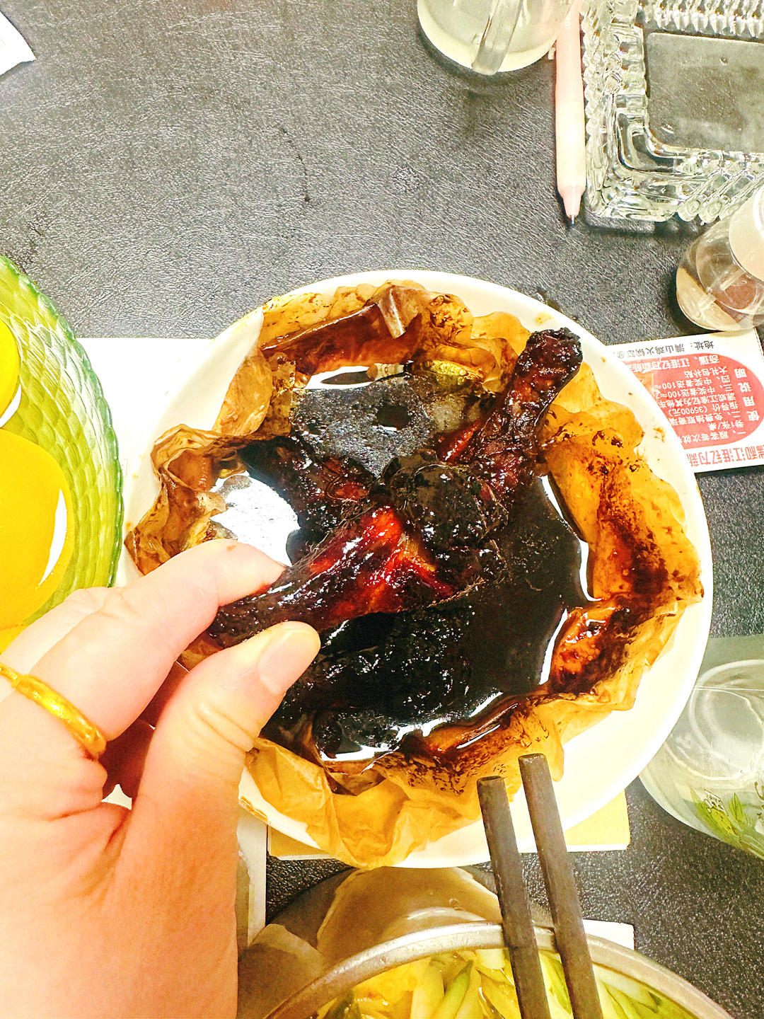 好吃到舔手指的蜜汁烤翅，完胜KFC鲜嫩多汁