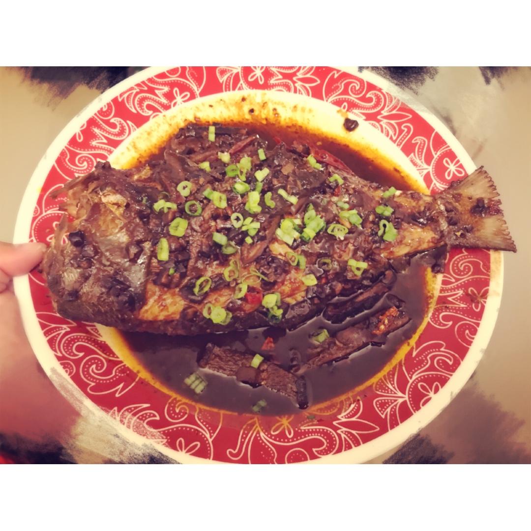 干烧鲈鱼