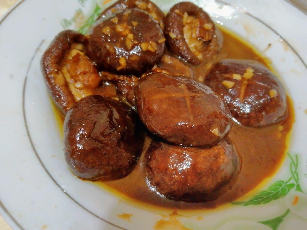 鲜嫩多汁，比鲍鱼还好吃红烧香菇