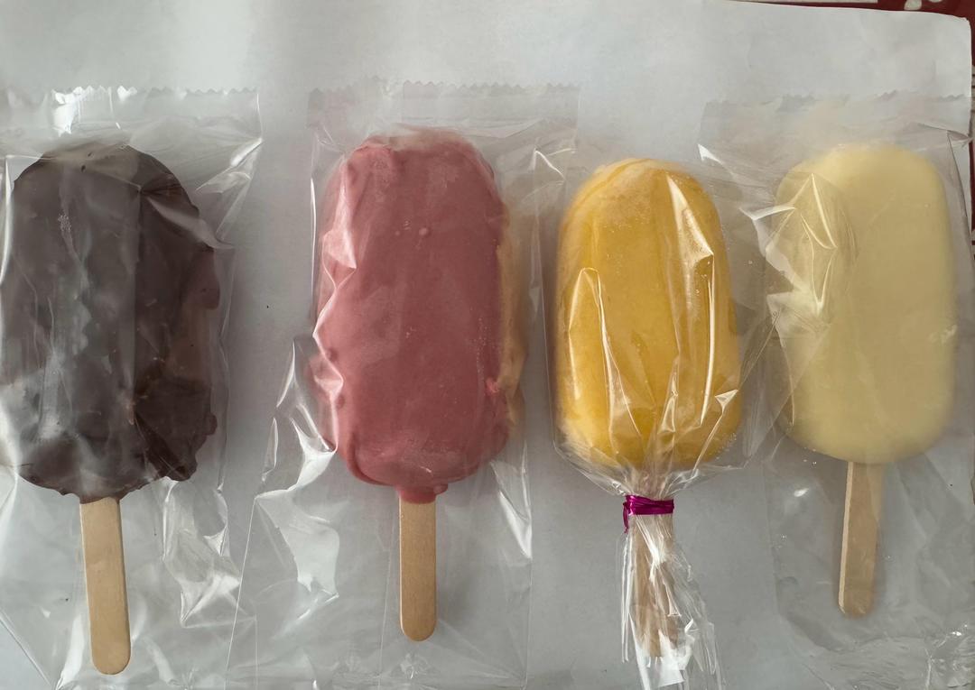 草莓雪糕（脆皮）