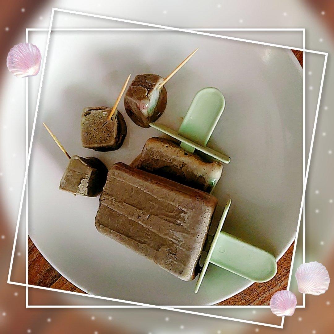 低脂低负担 无淡奶油添加——黑芝麻酱牛奶冰淇淋