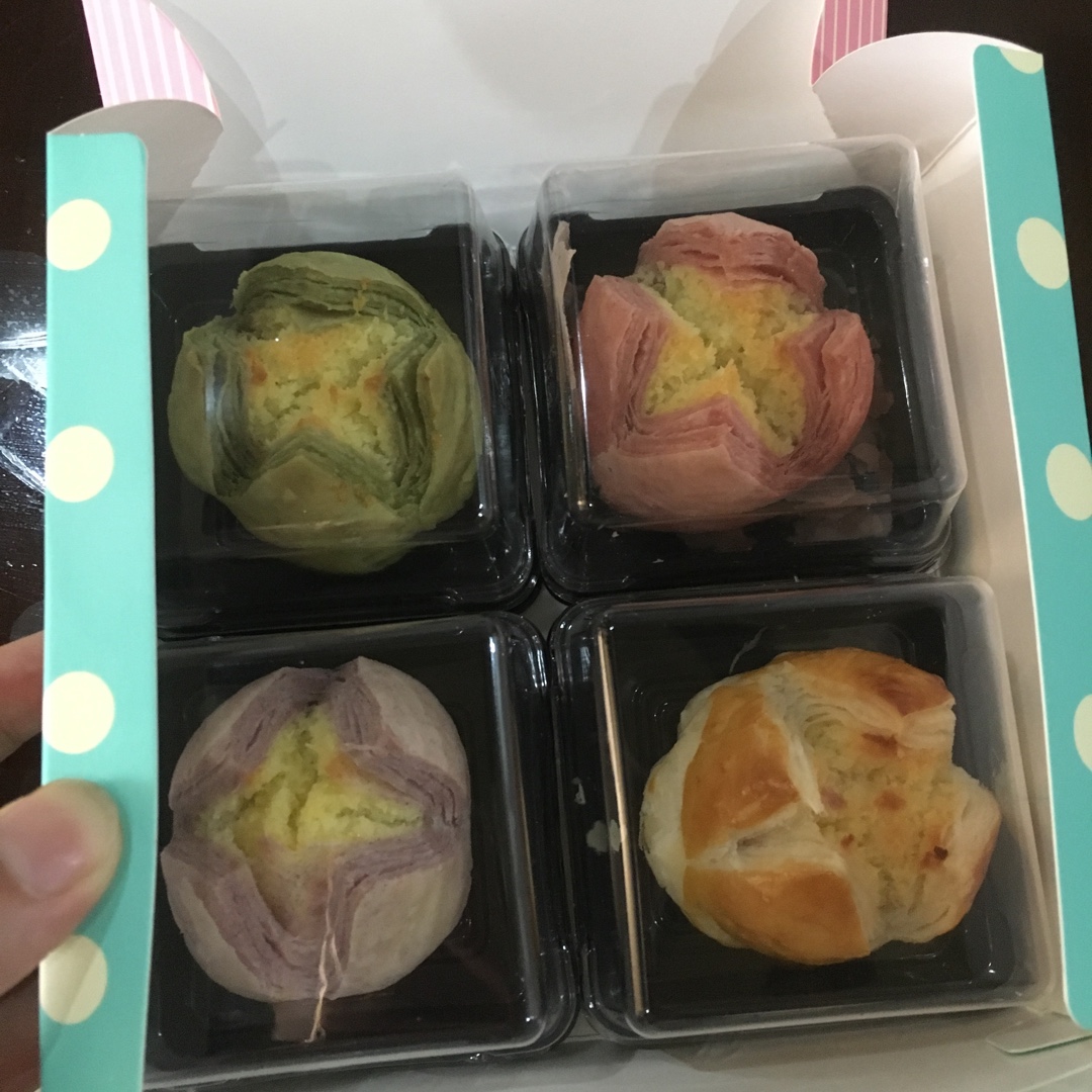 花开富贵之四种口味的椰蓉开口酥