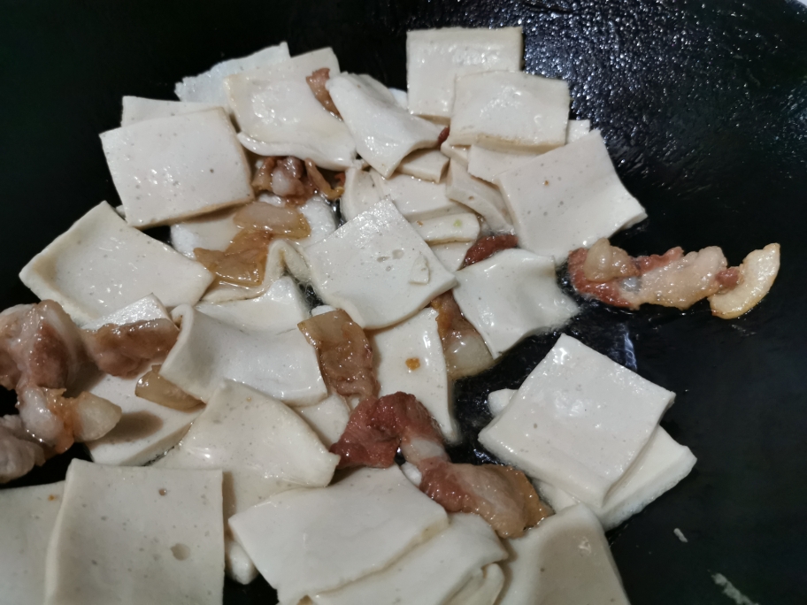辣炒千叶豆腐的做法 步骤4