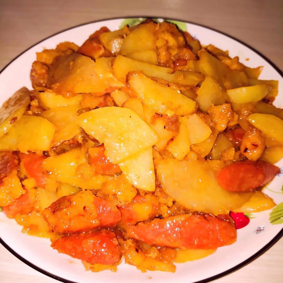 土豆片炒火腿肠