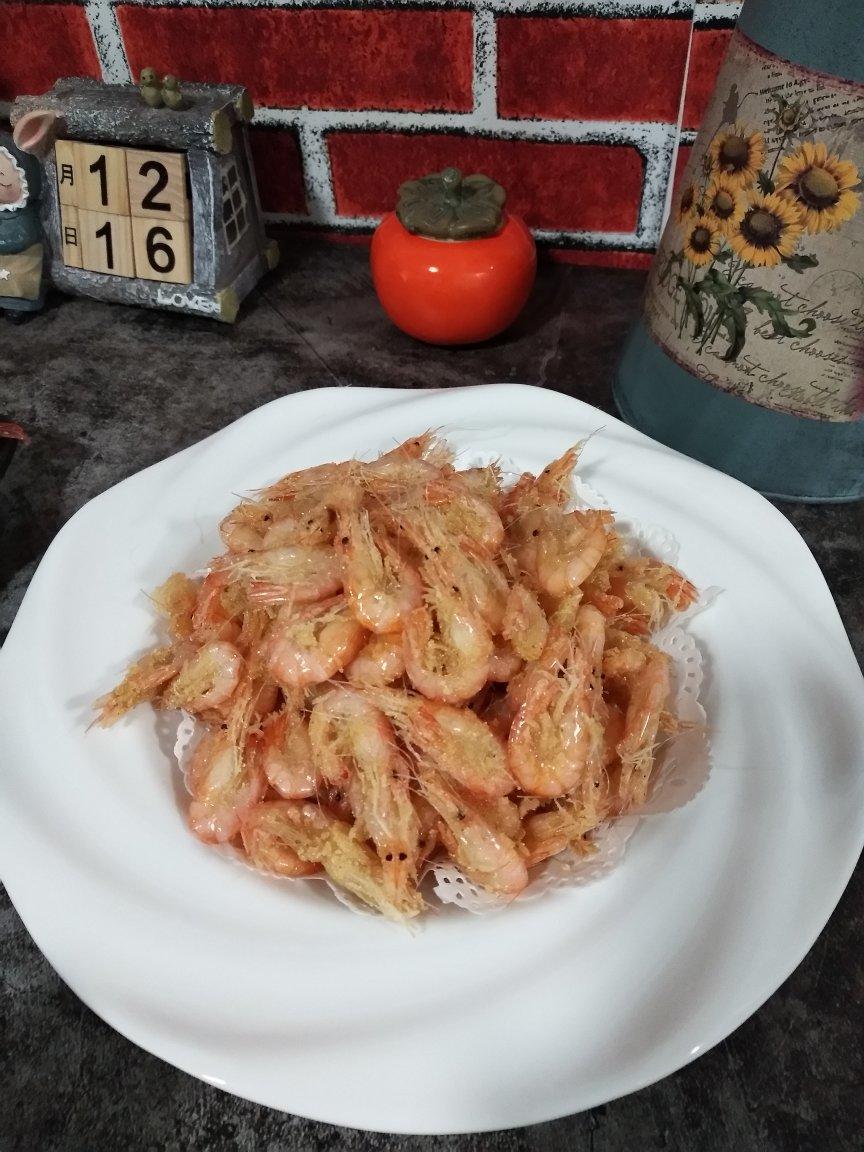 只需一个窍门、即可做出香酥可口脆的鲜炸小河虾、简单快捷、小朋友超爱