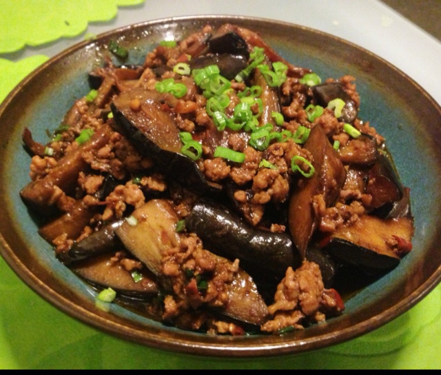 酱香肉末烧茄子