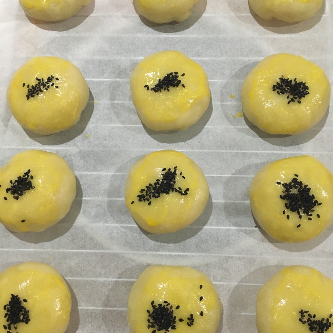 豆沙饼（烤箱做豆沙饼，方法简单，易学）