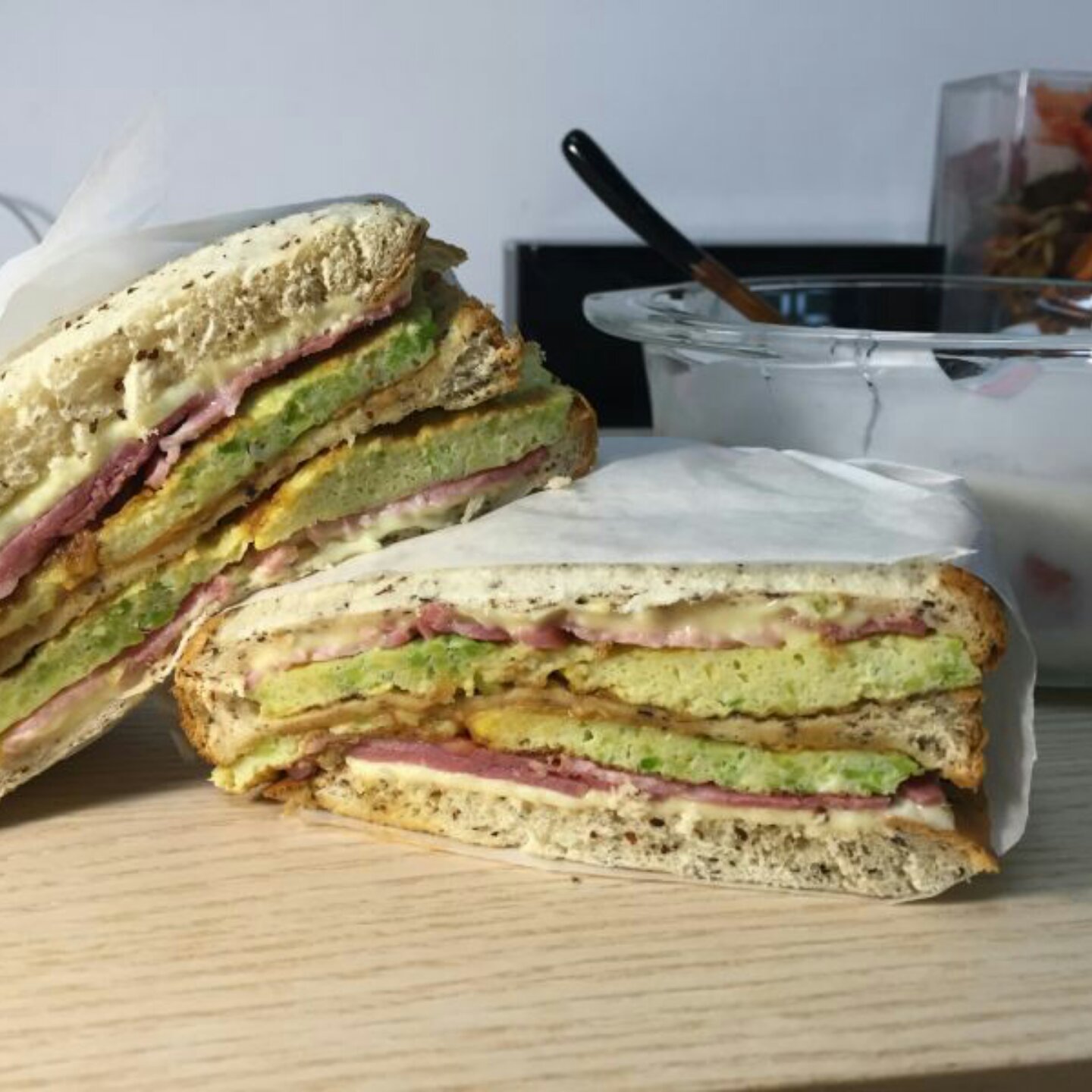 ins上超火的沼サン（沼三明治）