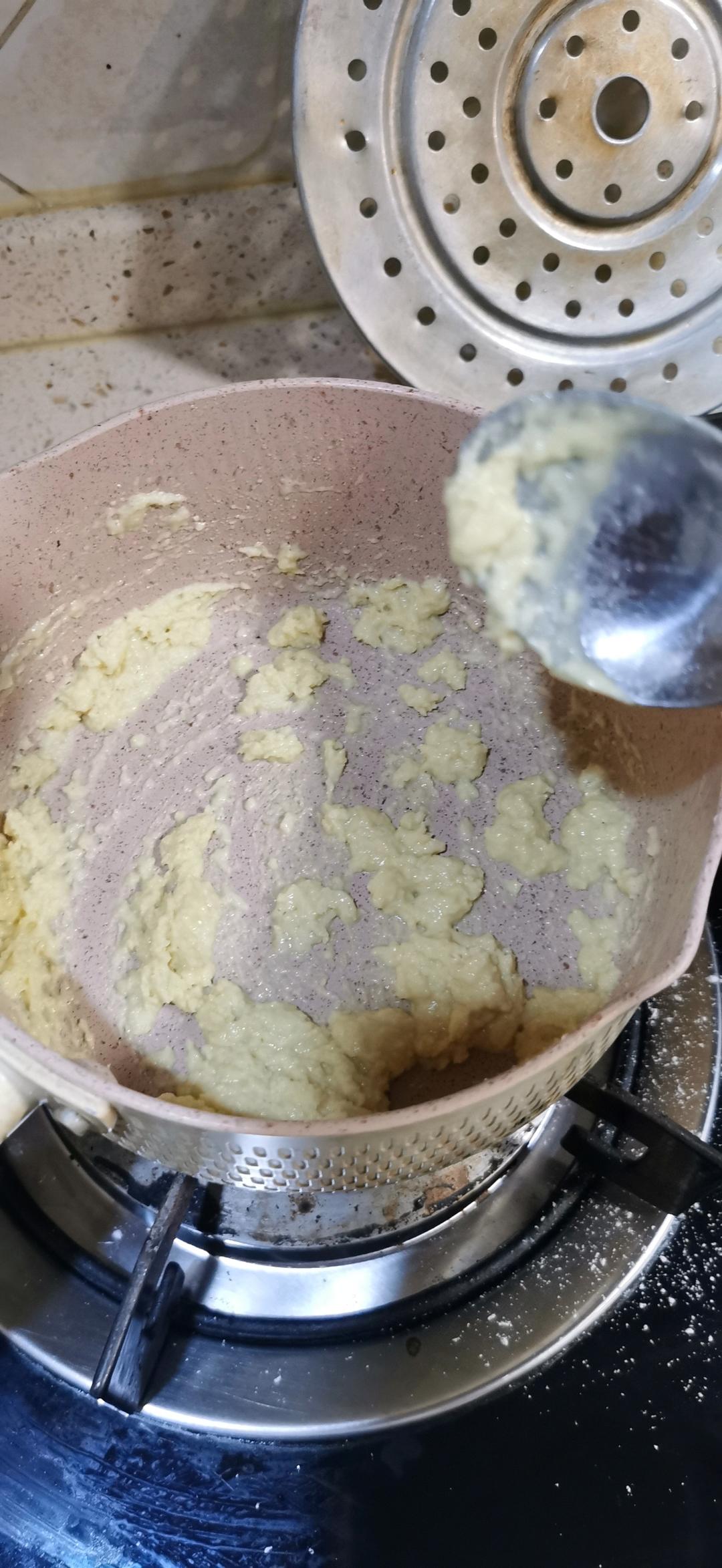 超惊艳奶油蘑菇汤(牛奶版本)