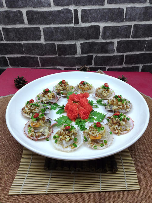 蒜蓉粉丝蒸扇贝的做法 步骤10