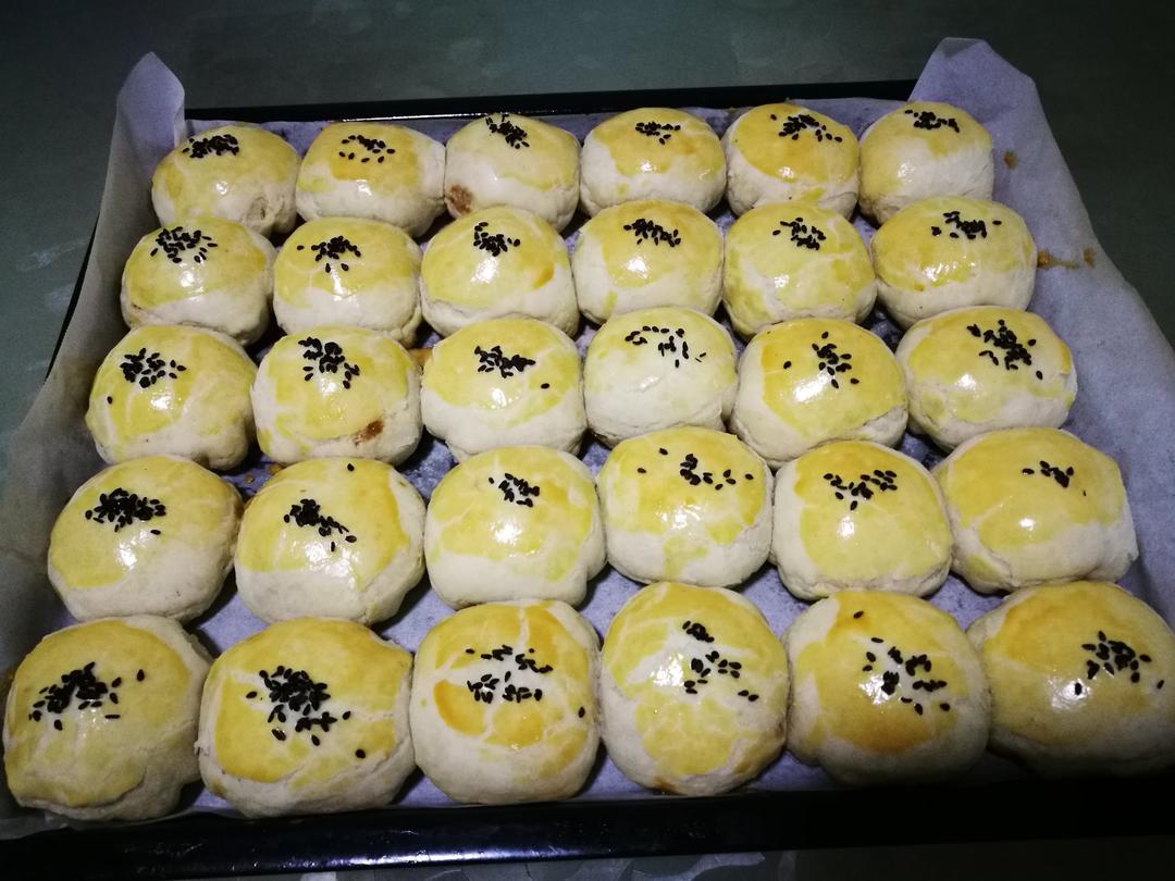 泳式鲜肉榨菜月饼