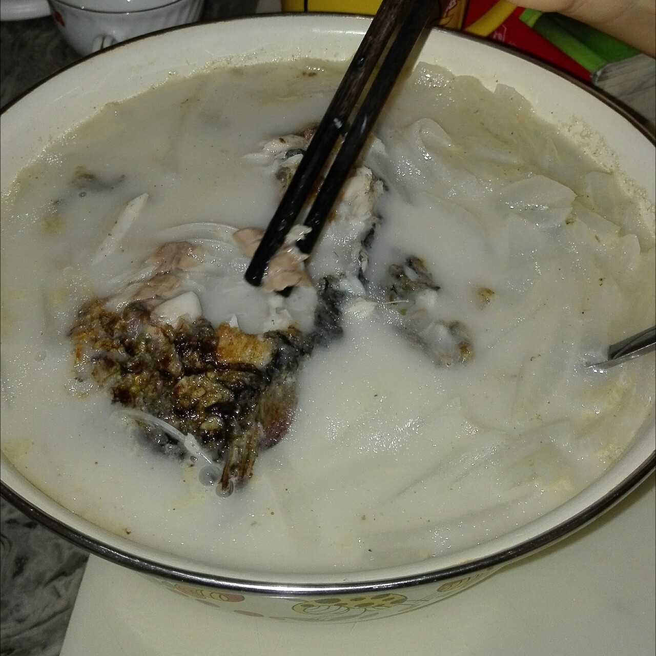 萝卜丝鲫鱼汤
