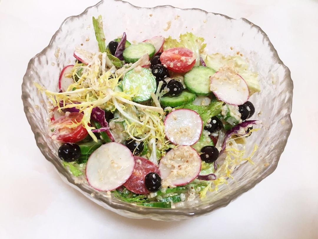 手机用户6801_n6qm做的堂妈小厨—藜麦虾仁沙拉