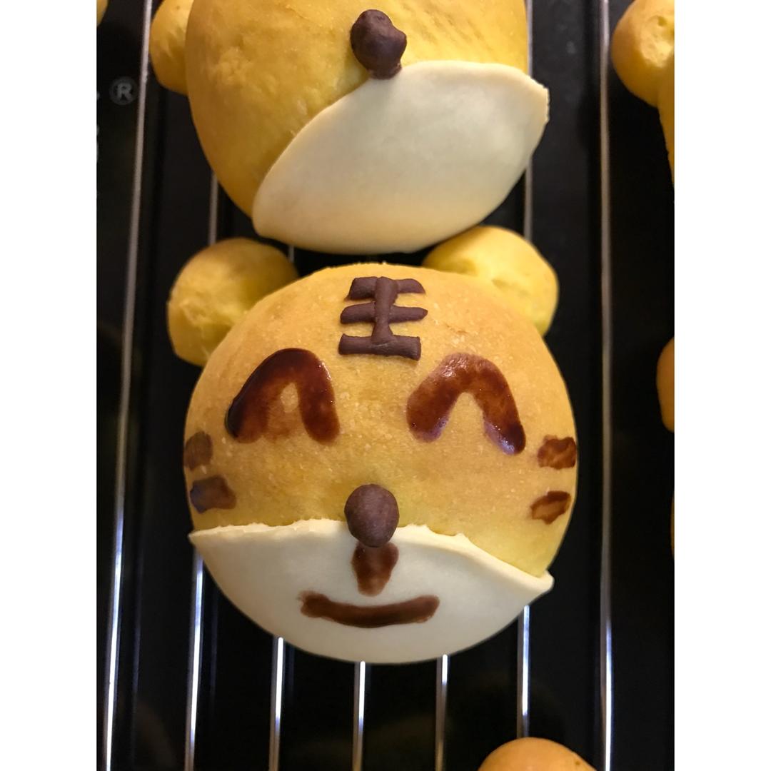 晨子岳做的巧虎面包