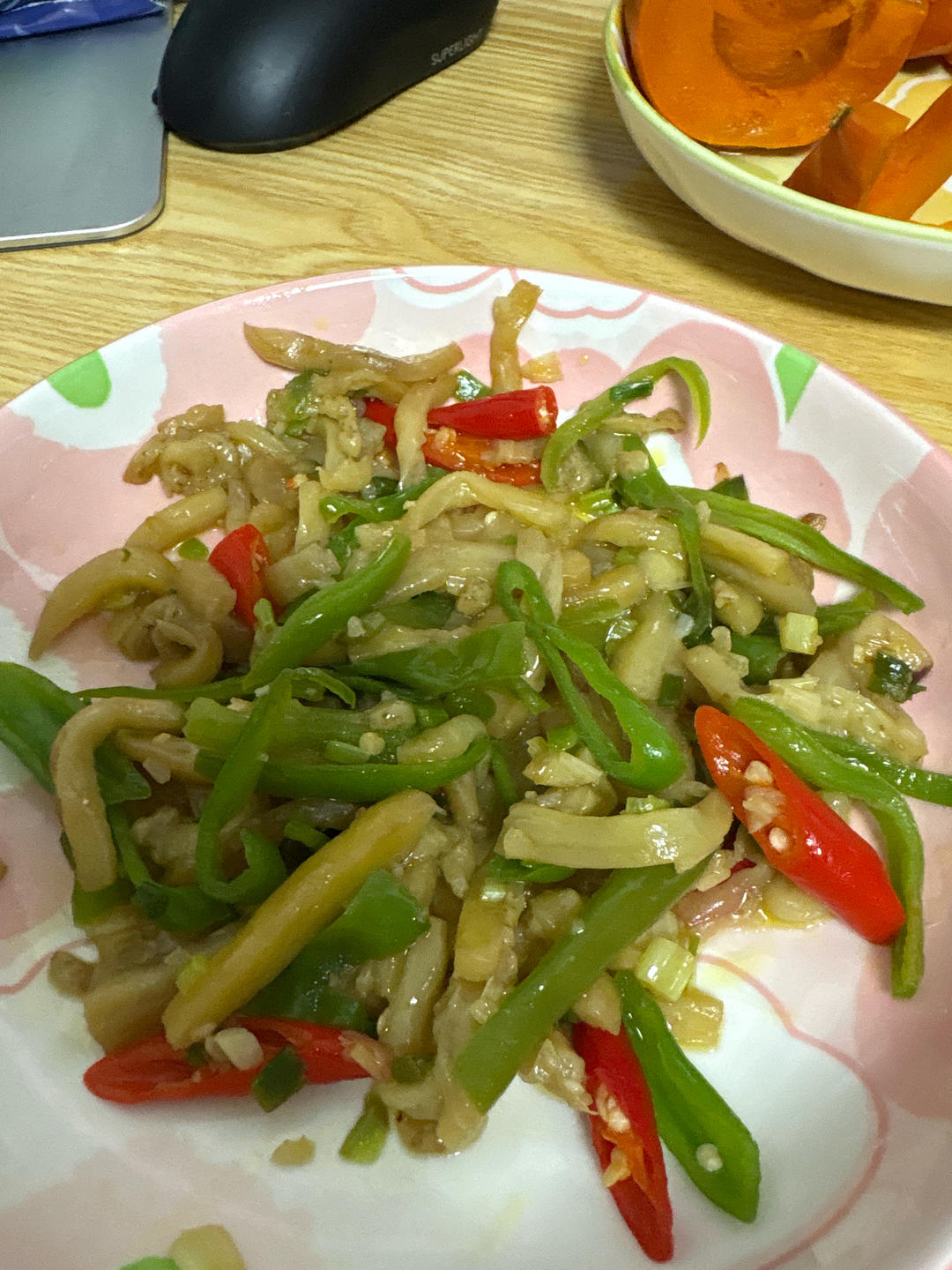 简单家常素炒茄子，超级无敌好吃