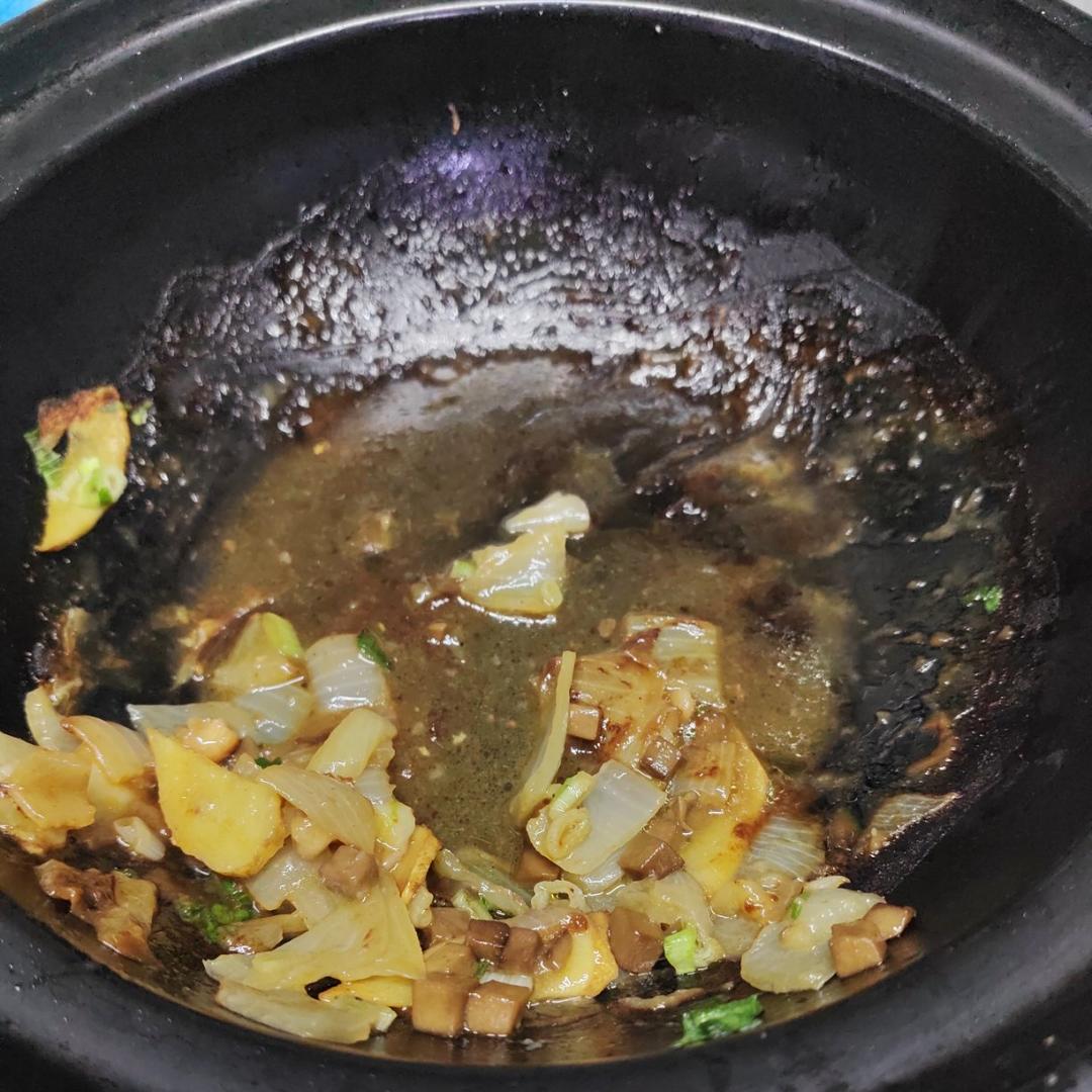 好人家啫啫松茸鸡翅煲