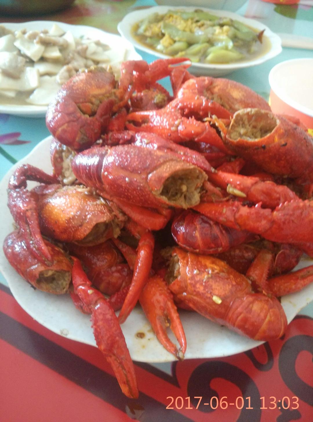 保留虾黄的龙虾处理方法