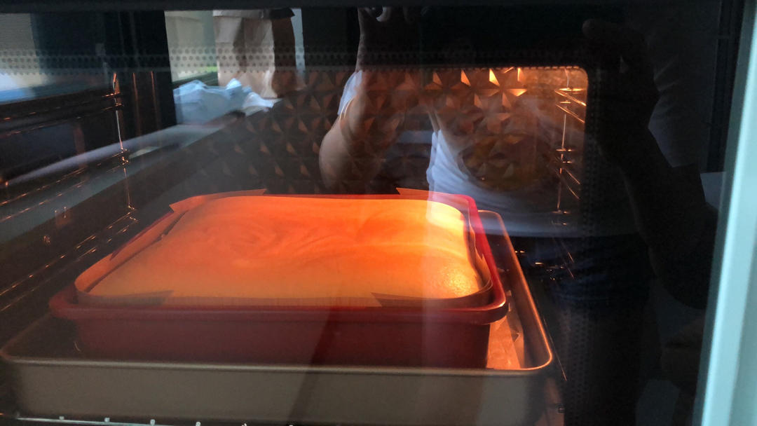 【视频食谱】Duang！古早蛋糕