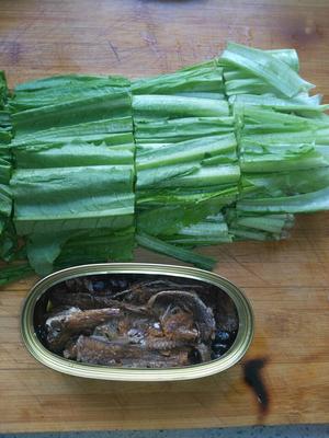 豆豉鱼油麦菜的做法 步骤1