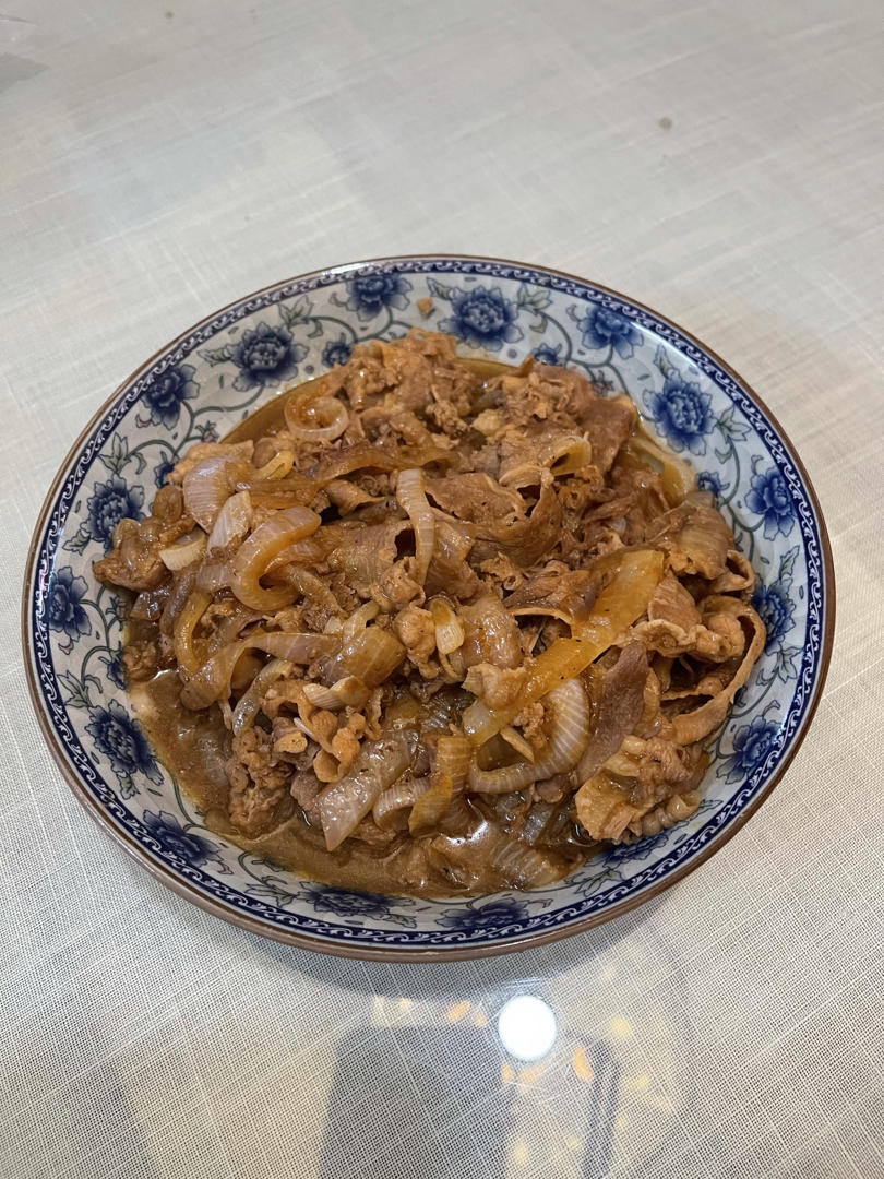 好吃到舔盘的秘制洋葱炒肥牛卷！拌饭巨香