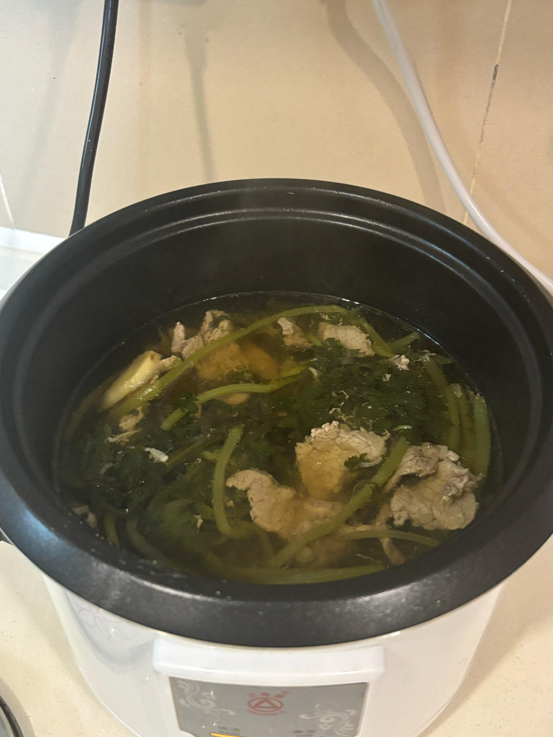 茼蒿牛肉汤（太鲜啦）