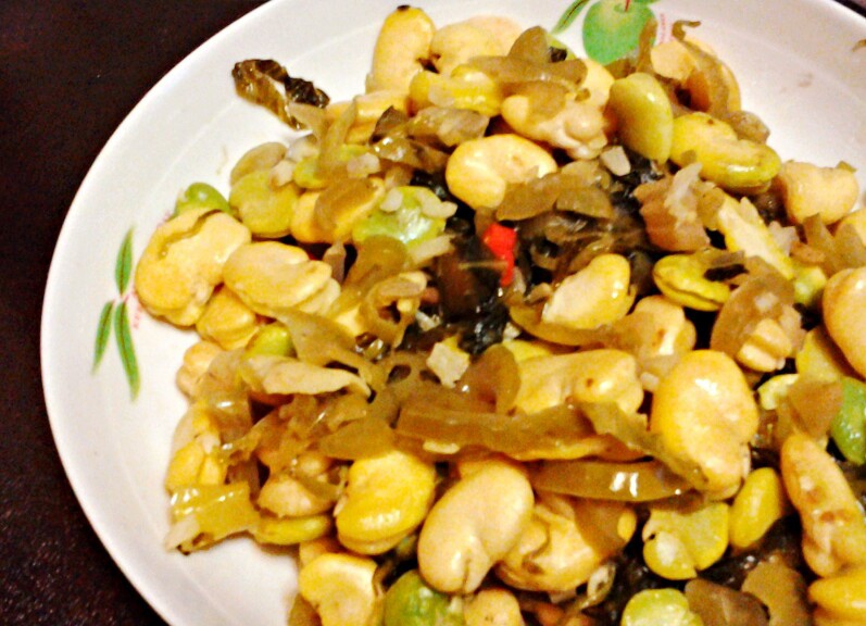 蚕豆炒酸菜
