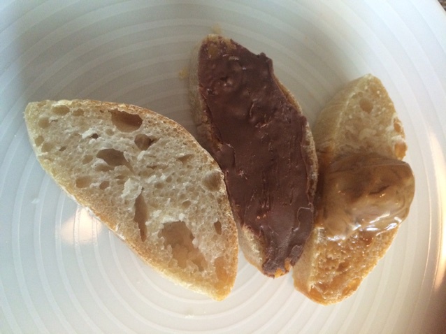 天然酵种黑橄榄小法棍（半天速成版附法棍整形割包高清套图）