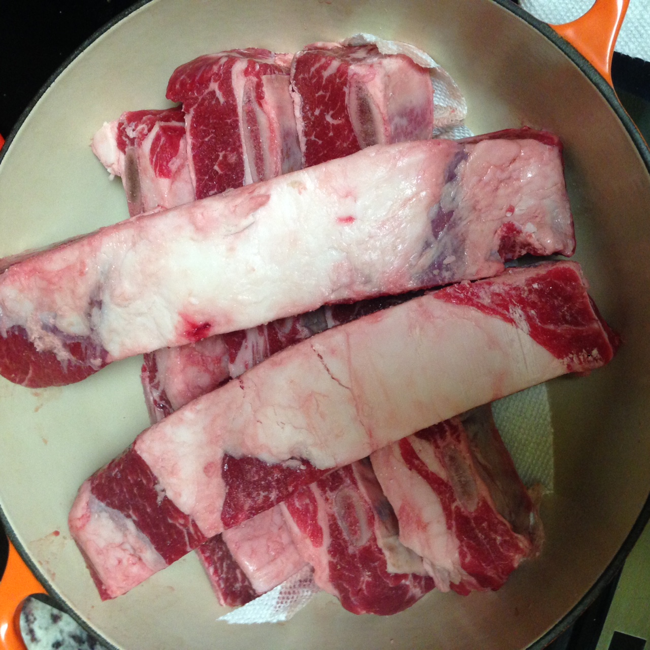 Braised Beef Short Rib 焖烧牛骨的做法 步骤1