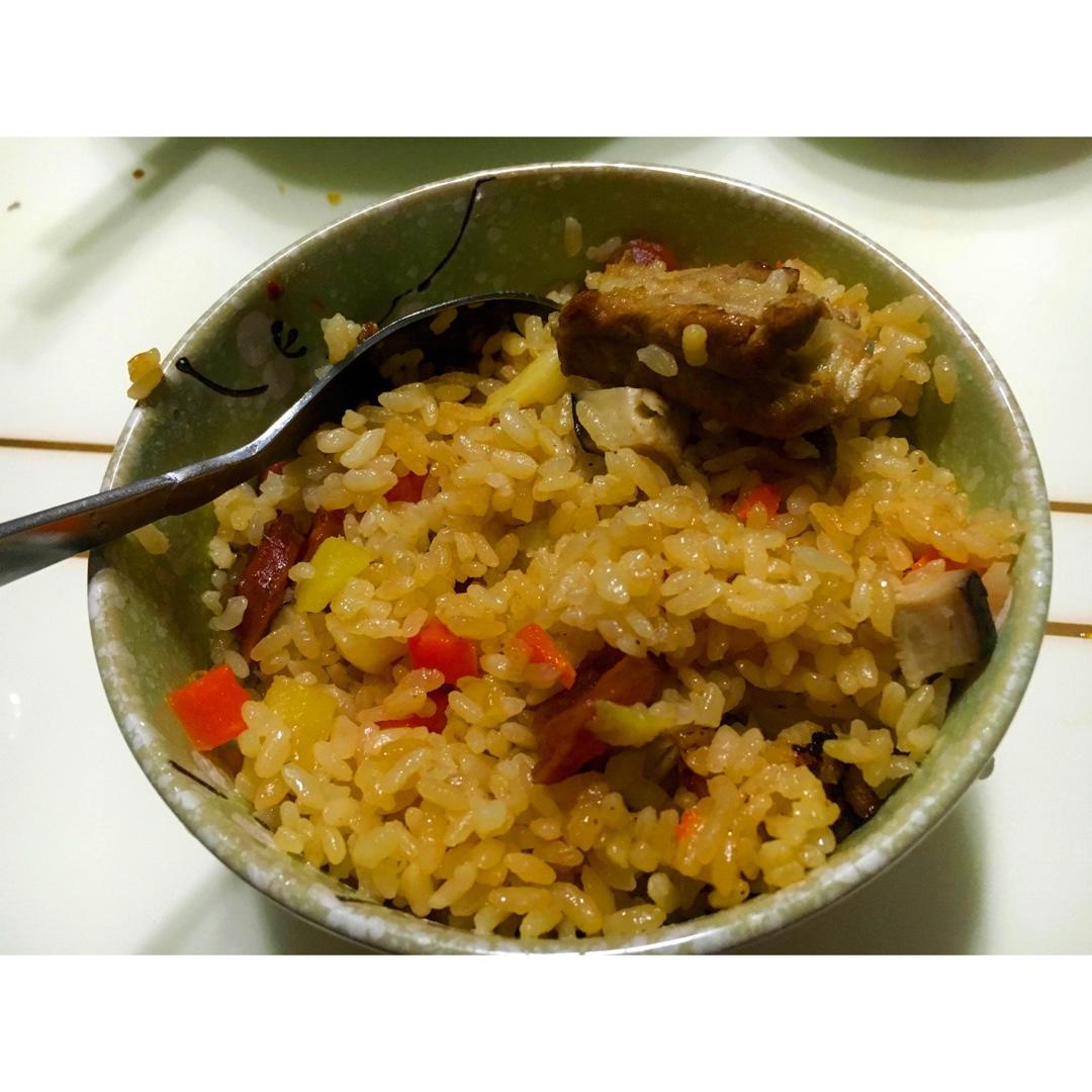 喷香排骨焖饭（爆好吃）