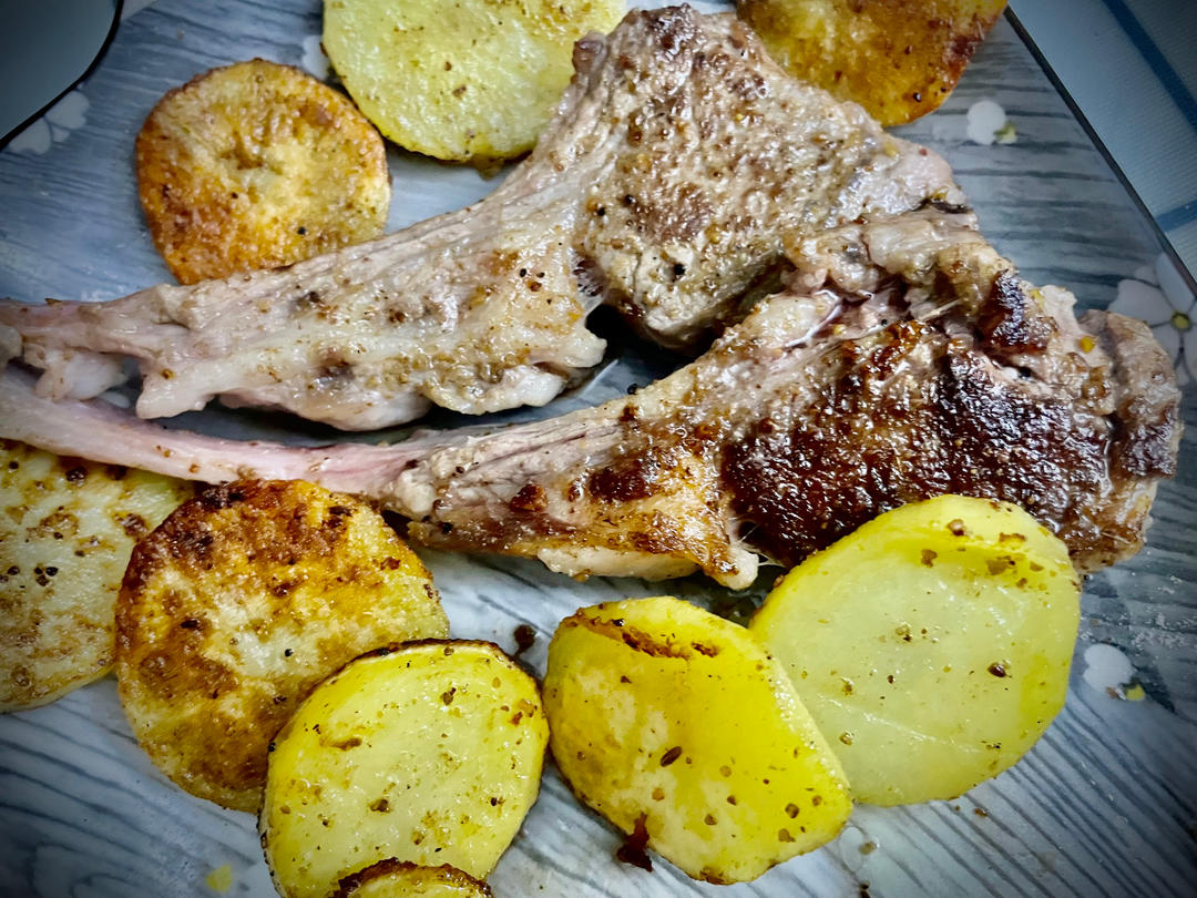 黑椒煎法式小羊排