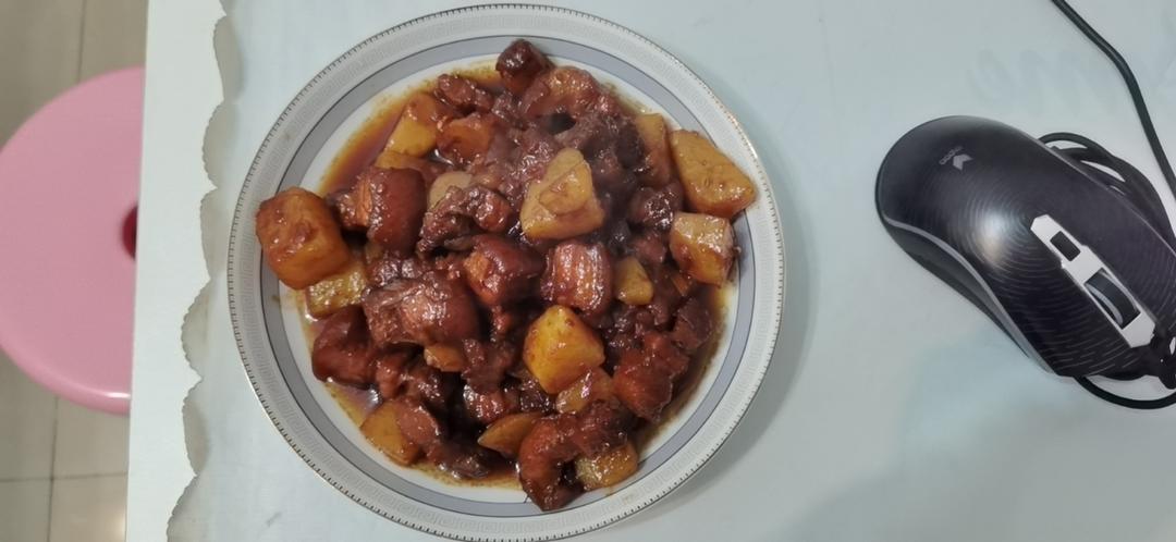 红烧肉炖土豆（丝毫不腻）