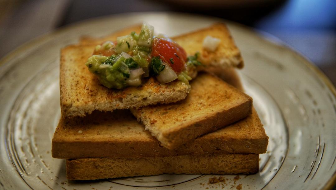 清爽开胃又低卡- 墨西哥牛油果莎莎酱 Mexican Avocado Salsa