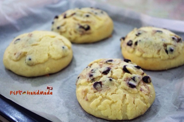 巧克力酥皮菠萝包